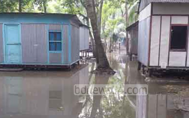 টানা বর্ষণে লৌহজেংর নিম্নাঞ্চল প্লাবিত