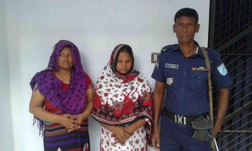 সিরাজদীখানে ২ নারী পাচারকারী গ্রেপ্তার: উদ্ধার ১ যুবতী
