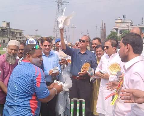 মুন্সিগঞ্জ সদরে বর্ণাঢ্য ক্রিকেট টুর্নামেন্ট উদ্বোধন