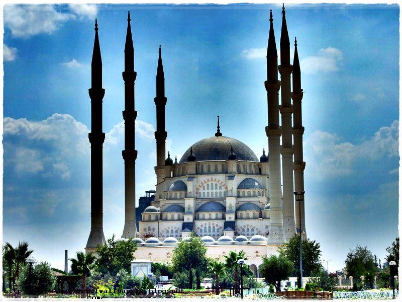 পবিত্র আশুরা আজ