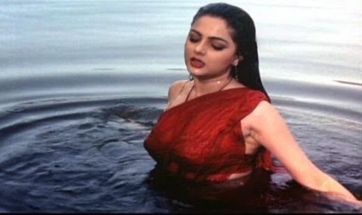 মাদক পাচার করছেন বলিউদ তারকা মমতা কুলকার্নি!