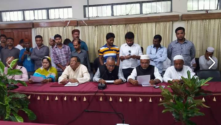 মুন্সীগঞ্জ সদরে নবনির্বাচিত চেয়ারম্যানদের শপথ গ্রহন