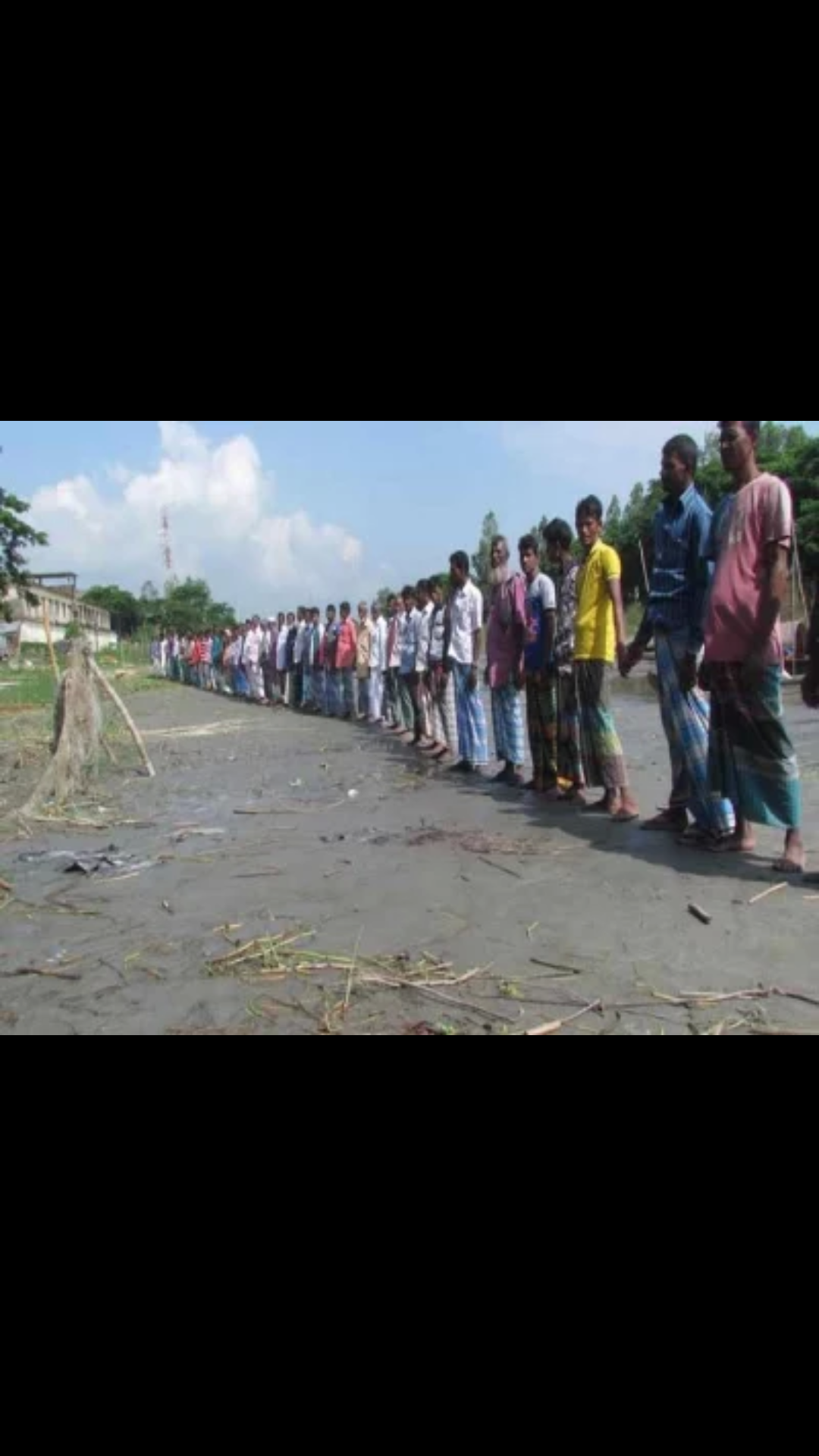 মুন্সিগঞ্জে সুবিধাবঞ্চিত জেলেদের মানববন্ধন