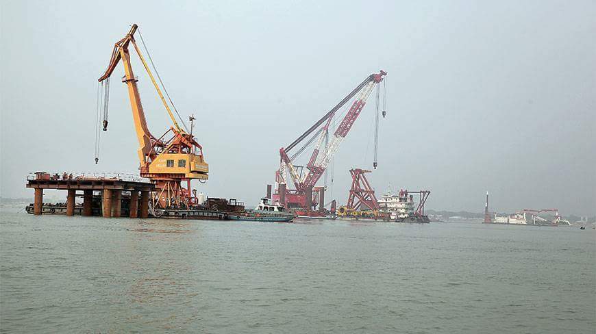 মূল পদ্মায় ড্রেজার খনন, সময় বাচবে এক ঘন্টা