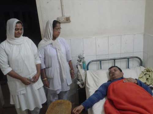 সিরাজদিখানে পূজা উদযাপন পরিষদের সভাপতির উপর হামলা