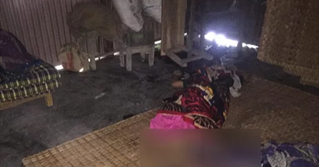 মুন্সিগঞ্জে মাজার থেকে দুই নারীর গলাকাটা লাশ উদ্ধার