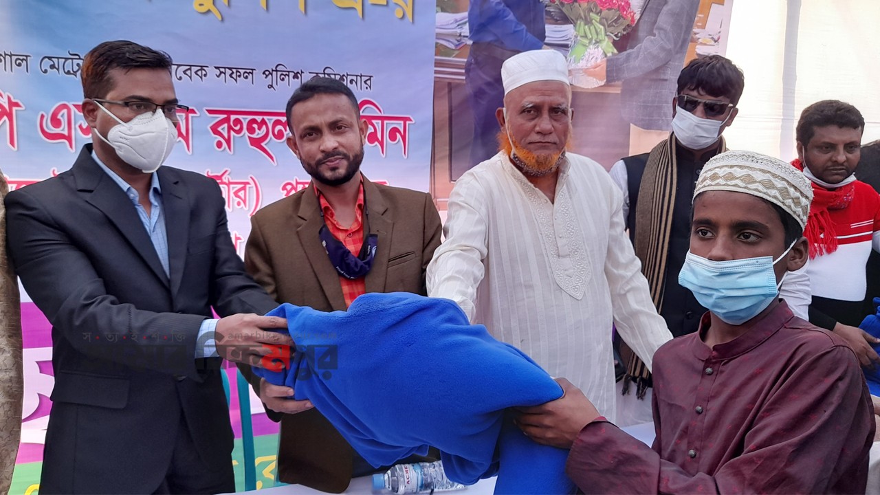 সিপাহীপাড়ায় শীতার্তদের মাঝে কম্বল বিতরণ