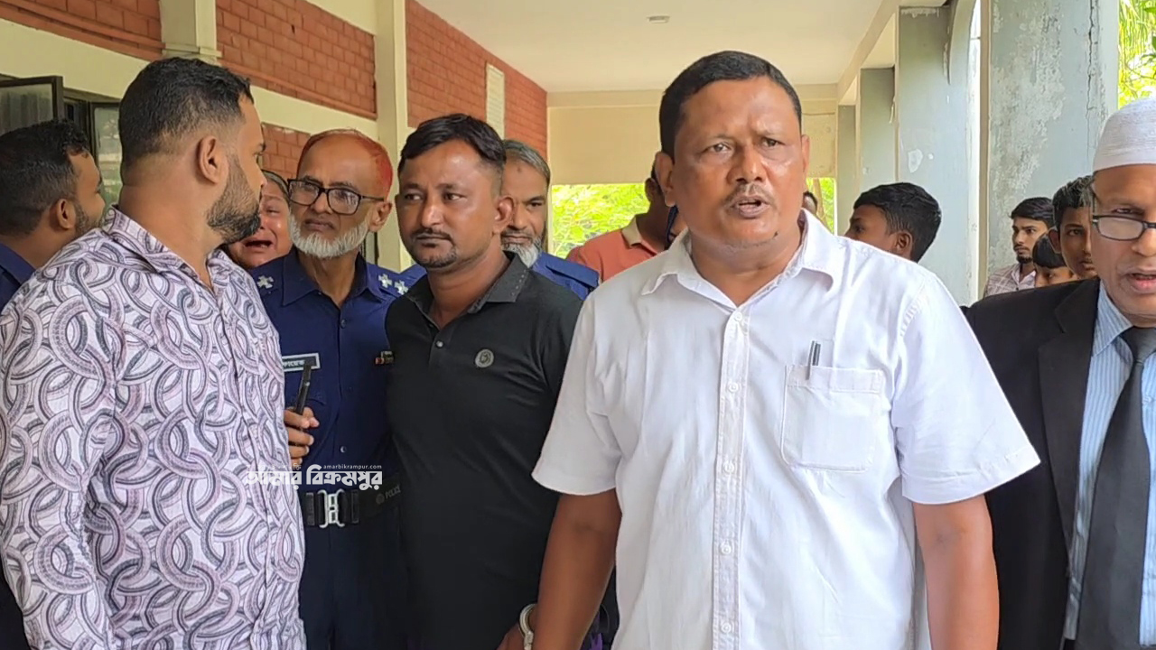 মুন্সিগঞ্জে প্রকাশ্য বৃদ্ধকে কুপিয়ে খুনের মামলায় দুইজনের যাবজ্জীবন