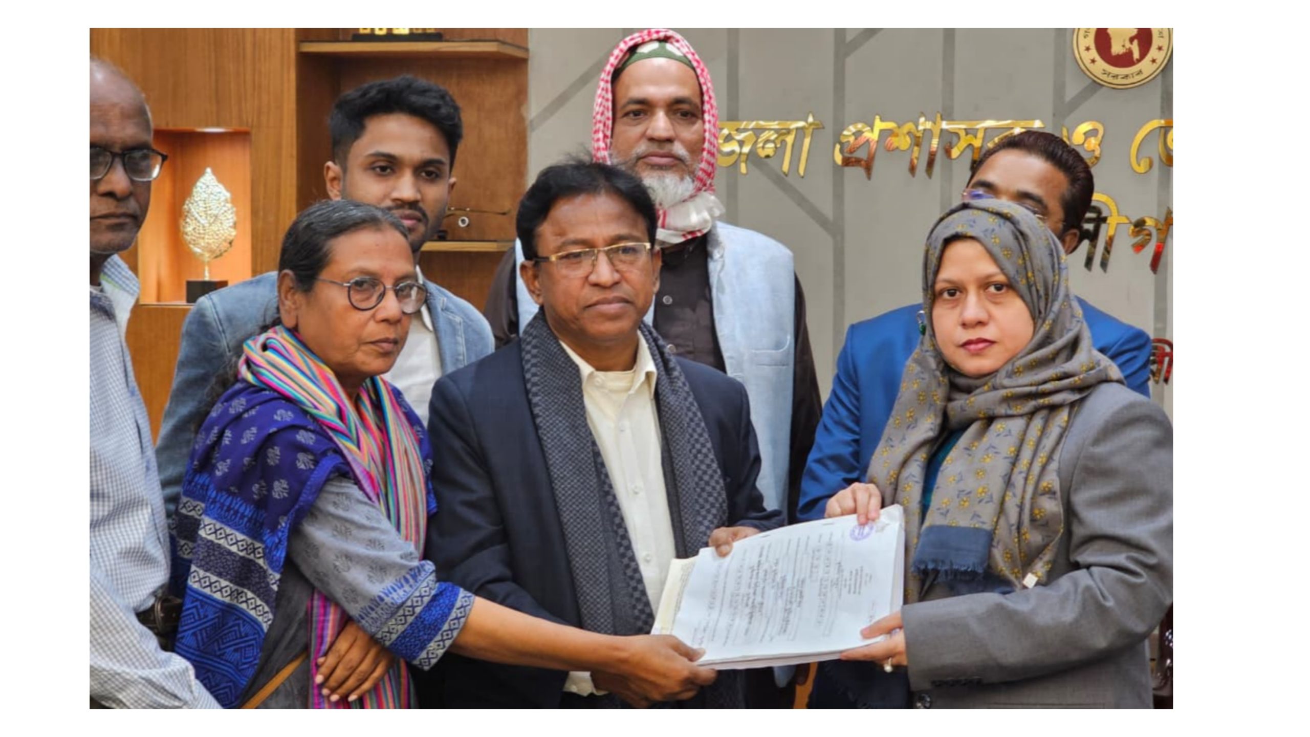 মুন্সিগঞ্জ-৩ আসনে সিপিবি প্রার্থী শ.ম. কামাল হোসেনের মনোনয়নপত্র জমা