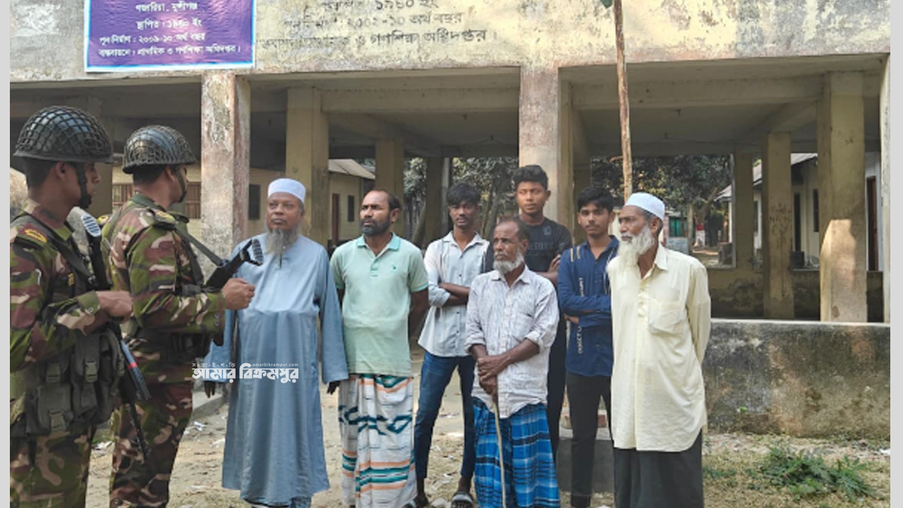 নদীবেষ্টিত গজারিয়াজুড়ে সেনাবাহিনীর ব্যাপক প্রস্তুতি, চরবলাকি ভোটকেন্দ্র পরিদর্শন