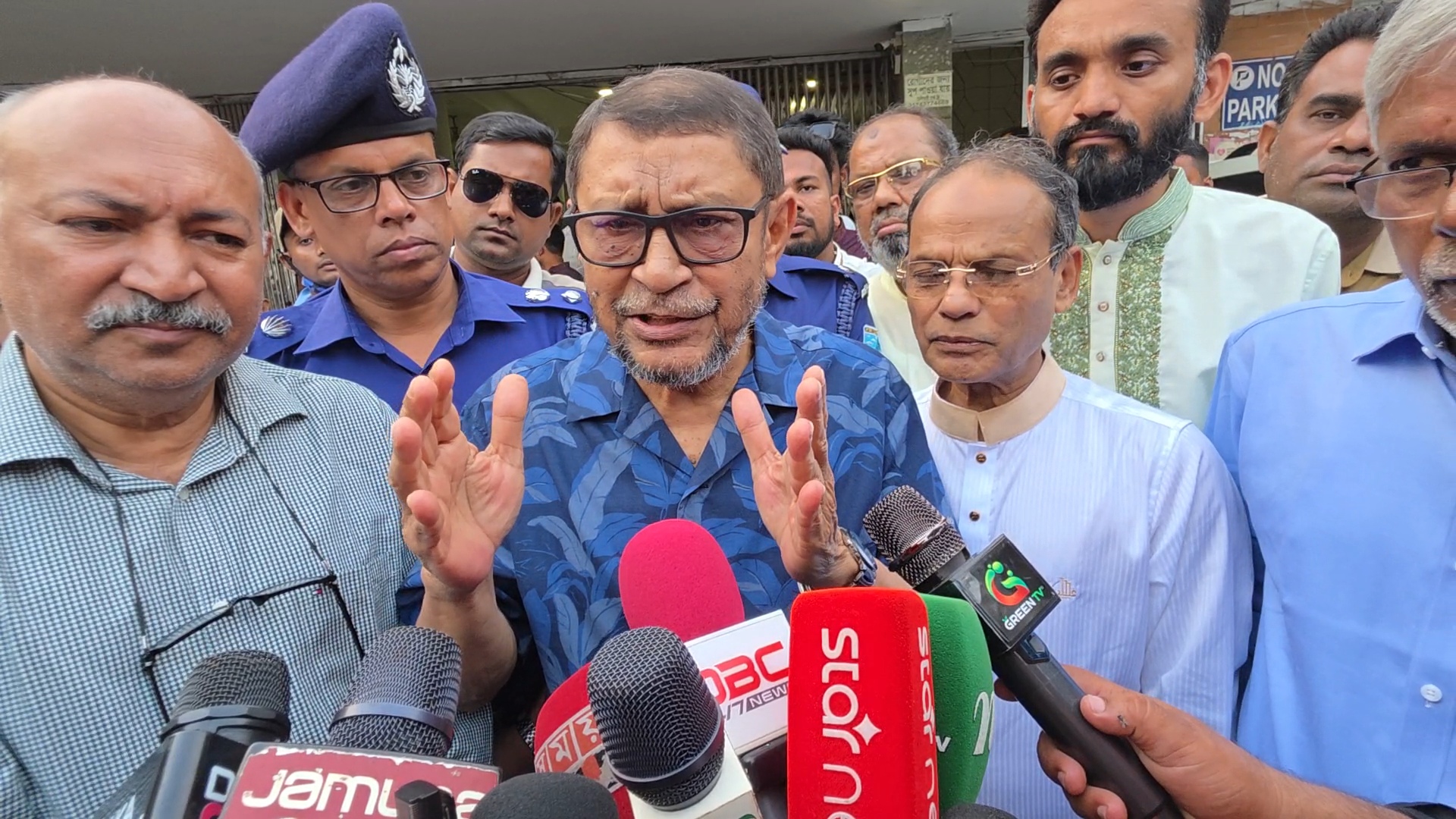 বিগত দুই সরকারের সম্পূর্ণ ব্যর্থতা, টিকা না দেয়ার জন্যই হামের প্রাদুর্ভাব ঘটেছে: মুন্সিগঞ্জে স্বাস্থ্য মন্ত্রী