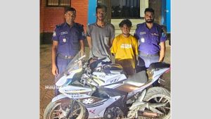 বন্ধু বানিয়ে মাওয়া ঘাটে ইলিশ খেতে ডেকে যুবকের মোটরসাইকেল-মোবাইল ছিনতাই, গ্রেপ্তার ২