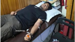 ১৮ বছরে ৫০ বার রক্ত দিয়ে সারাদেশে দৃষ্টান্ত স্থাপন করলেন মুন্সিগঞ্জের মাহাবুব রনি