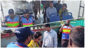 ডহরী-তালতলা খালে নিষেধাজ্ঞা অমান্য করে চলাচল, ৫ বাল্কহেড জব্দ