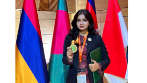 রাশিয়ায় আন্তর্জাতিক বায়োলজি অলিম্পিয়াডে স্বর্ণপদক জিতেছে মুন্সিগঞ্জের রূপকথা