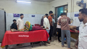 মুন্সিগঞ্জে ‘একদিনের কসাই’ হতে গিয়ে নারী-শিশুসহ আহত ১০৮ জন