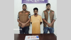 লৌহজংয়ের গোয়ালিমান্দ্রায় অভিযান চালিয়ে ২১০ পিস ইয়াবাসহ একজনকে ধরলো ডিবি