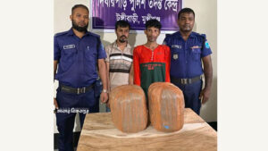 মুন্সিগঞ্জের দিঘিরপাড় বাজার থেকে ১০ কেজি গাঁজাসহ দুই মাদক কারবারি গ্রেপ্তার