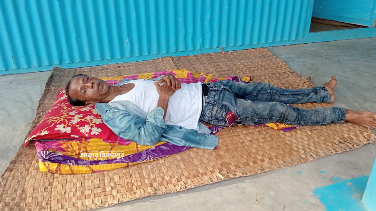 মুন্সিগঞ্জে প্রবাসীর কষ্টার্জিত টাকা আত্মসাৎ করেছেন স্ত্রী-সন্তান-স্বজনরা, থানায় অভিযোগ