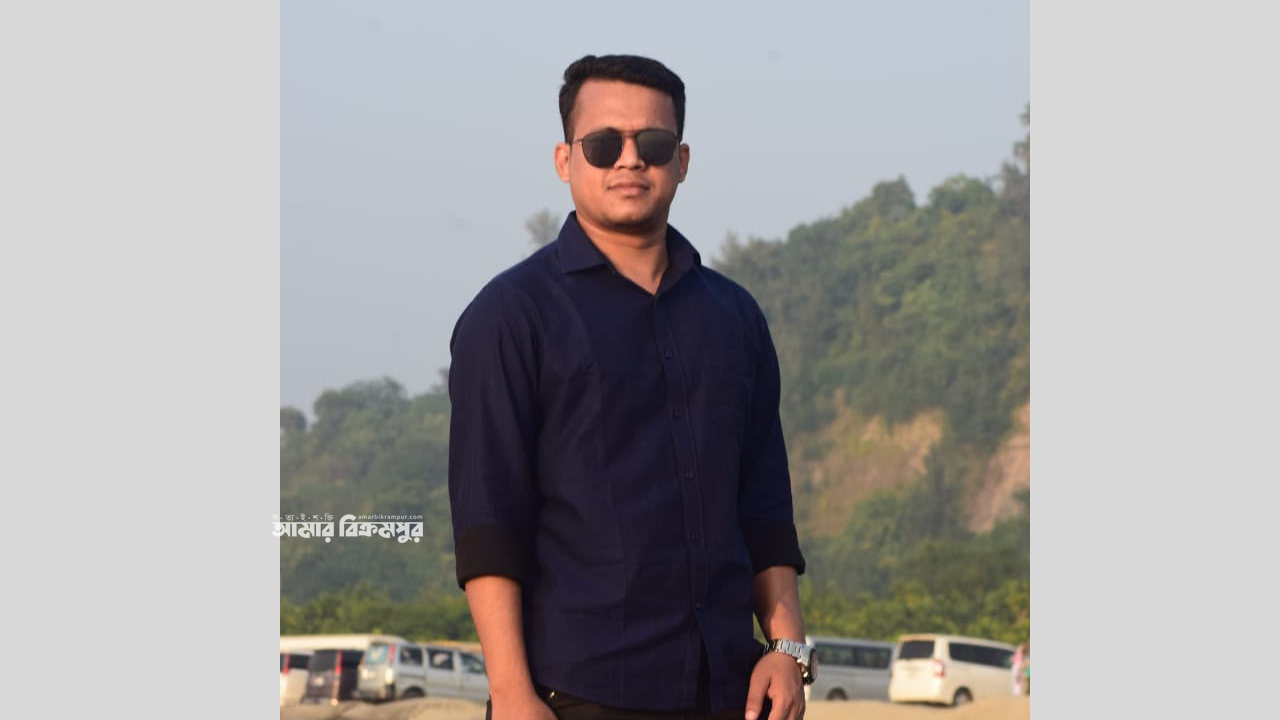 মুন্সিগঞ্জে দুই সন্তানের জন্য বাঁচার আকুতি ইয়াছিন চৌধুরীর, দুই কিডনিই নষ্ট