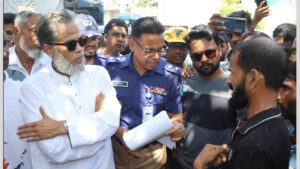 মুন্সিগঞ্জ জেনারেল হাসপাতাল: রোগীকে ক্লিনিকে যেতে ভিজিটিং কার্ড, দুই ডাক্তারকে শোকজের নির্দেশ এমপির