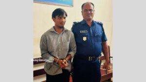 মুন্সিগঞ্জ: এমপি’র বাড়ি চিনেননা বৃদ্ধ, দেখিয়ে দেয়ার কথা বলে টাকা-মোবাইল ছিনতাই করে যুবক
