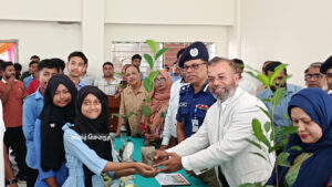 সন্তানের জন্মের পর অন্তত একটি করে গাছ লাগান: মুন্সিগঞ্জে পরিবেশ প্রতিমন্ত্রী