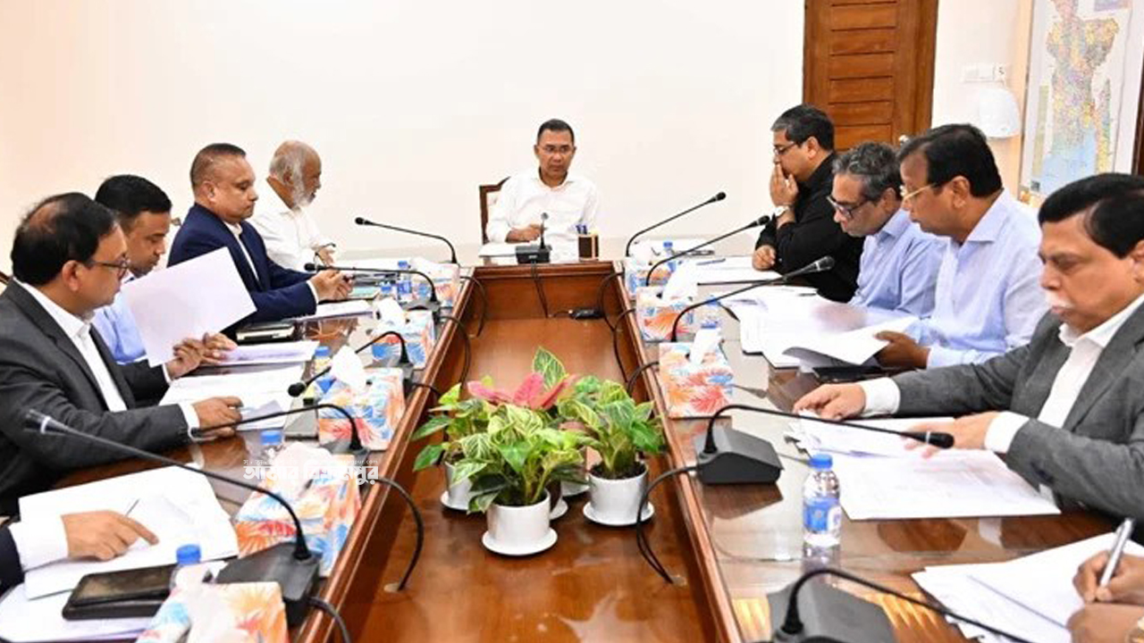 ডেঙ্গু প্রতিরোধে দেশজুড়ে পরিচ্ছন্নতা কার্যক্রম জোরদারের নির্দেশ প্রধানমন্ত্রীর