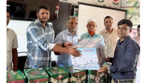 শিলইতে এমপি রতনের দেওয়া ফ্যান-পানির ফিল্টার হস্তান্তর করলেন বিএনপি নেতা সাঈদ বেপারী